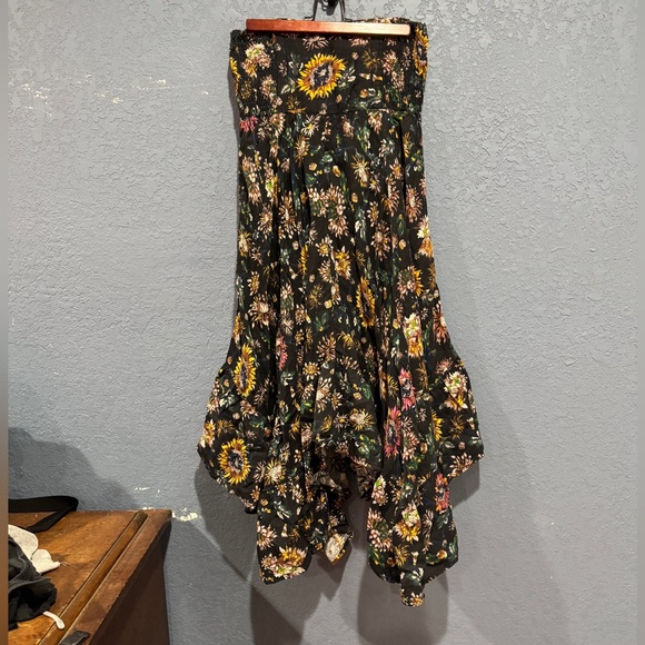 NATURAL LIFE Black and Yellow Bubble Midi Skirt - Picture 7 of 7